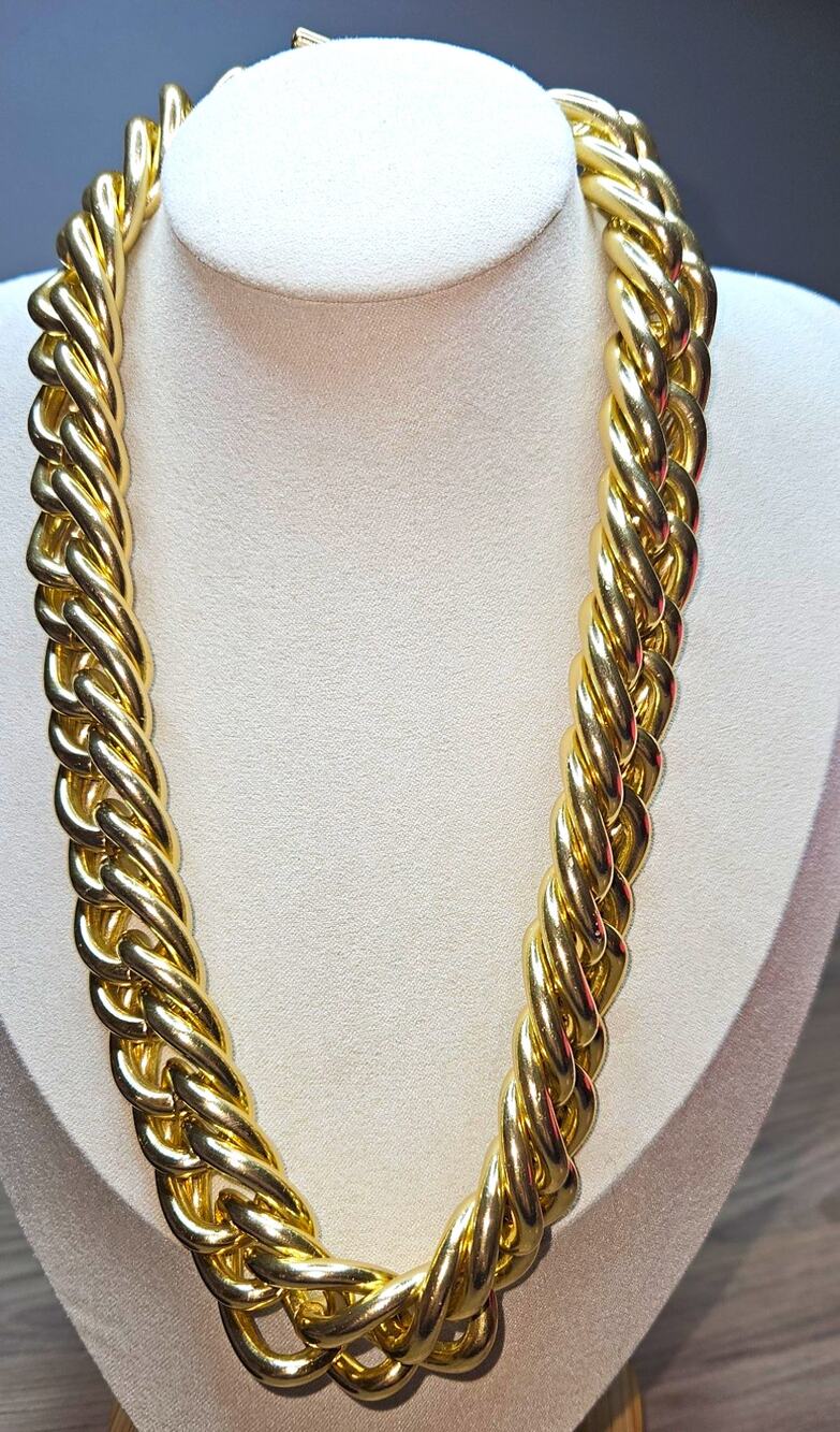 Vintage Trifari Gold Tone Chunky Curb Link Statement Necklace Signed T Hangtag